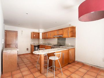 Casa en condominio con vigilancia y amenidades