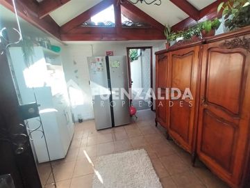 Casa en Venta en Av. Pajaritos / Metro Santiago Bueras