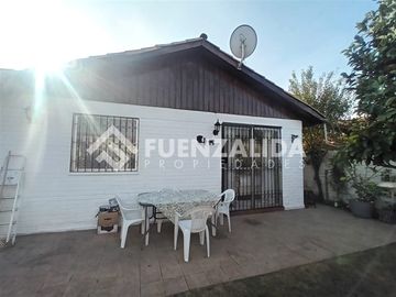 Casa en Venta en Av. Pajaritos / Metro Santiago Bueras