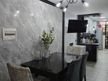VENDO DEPARTAMENTO EN BELLAVISTA, CON ESTACIONAMIENTO
