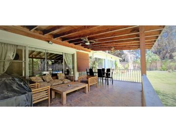 Hermosa y gran casa en Quillota, paradero 8.