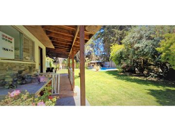 Hermosa y gran casa en Quillota, paradero 8.