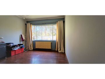 Hermosa y gran casa en Quillota, paradero 8.