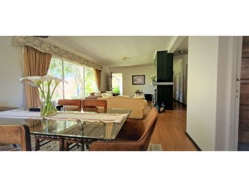Hermosa y gran casa en Quillota, paradero 8.