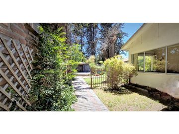 Hermosa y gran casa en Quillota, paradero 8.
