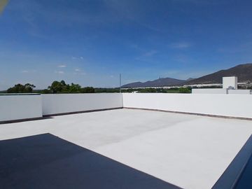 Casa en Venta en Lomas de Banthí, SJR, Querétaro.