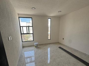 Casa en Venta en Lomas de Banthí, SJR, Querétaro.