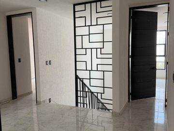 Casa en Venta en Lomas de Banthí, SJR, Querétaro.