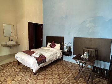 HOTEL EN VENTA EN FUNCIONAMIENTO