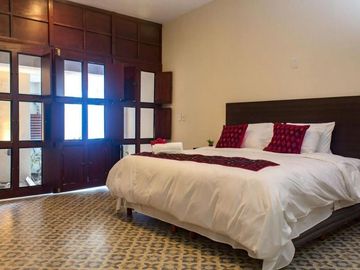 HOTEL EN VENTA EN FUNCIONAMIENTO