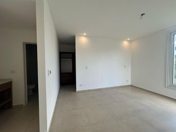 Casa en venta Canton Golf en tranquilo cul de sac  5 amb   piscina