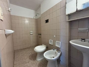 Departamento en Pichincha 2 Dormitorios con Balcón