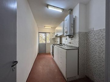 Departamento en Pichincha 2 Dormitorios con Balcón