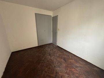 Departamento en Pichincha 2 Dormitorios con Balcón