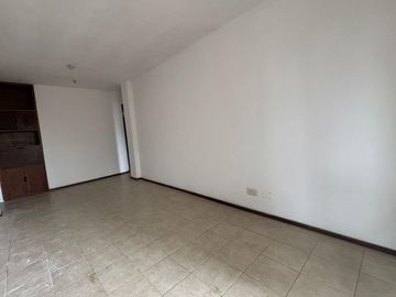 Departamento en Pichincha 2 Dormitorios con Balcón