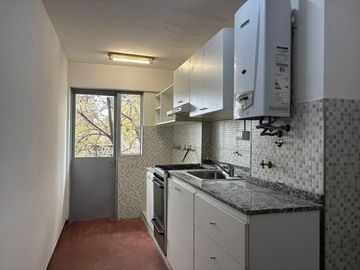Departamento en Pichincha 2 Dormitorios con Balcón