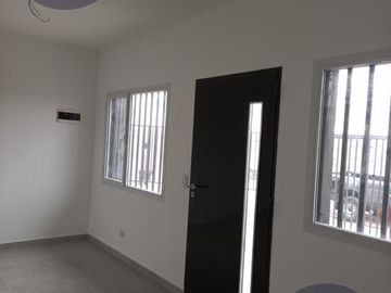 Departamento monoambiente con patio en VENTA