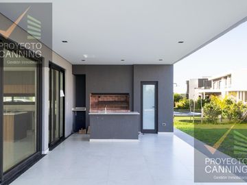 Casa en  venta Barrio El Principado Canning