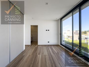 Casa en  venta Barrio El Principado Canning