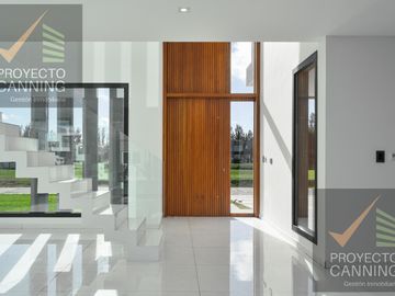 Casa en  venta Barrio El Principado Canning