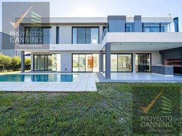 Casa en  venta Barrio El Principado Canning