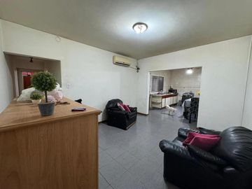 PH en venta - 2 Dormitorios 1 Baño - Ramos Mejía