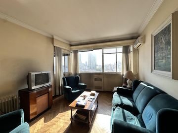 Venta departamento 6 ambientes, Caballito - Piso alto,construcción sólida a refaccionar-Apto crédito