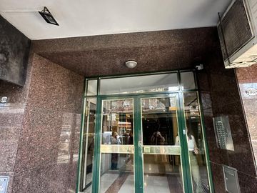 Venta departamento 6 ambientes, Caballito - Piso alto,construcción sólida a refaccionar-Apto crédito