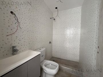 Casa Duplex  Venta 3 Amb con Jardín, a Estrenar en Chic Village