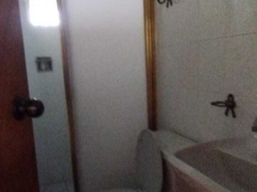 Casa en Venta 4 recamaras, una en p baja, cercana a av. principal col Satélite