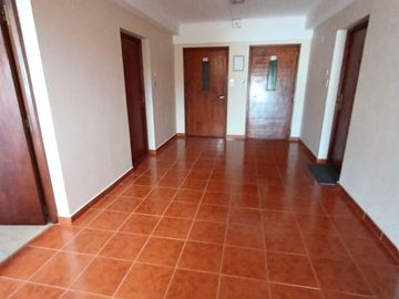 Frente Al Mar En Villa Gesell: Departamento 2 Ambientes Con CocheraCubierta Amplia Y Balcón Aterrazado Con Hermosa Vista Al Mar