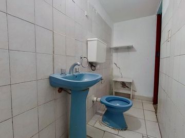 VENTA CASA 4 AMBIENTES CON PARQUE EZPELETA