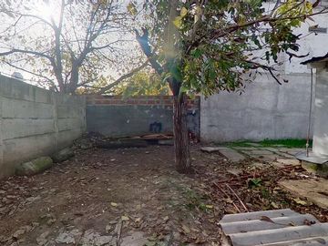 VENTA CASA 4 AMBIENTES CON PARQUE EZPELETA