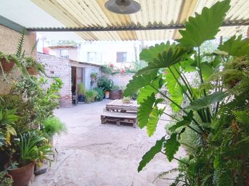 Venta de Casa Dúplex en B° Sarmiento, Godoy Cruz