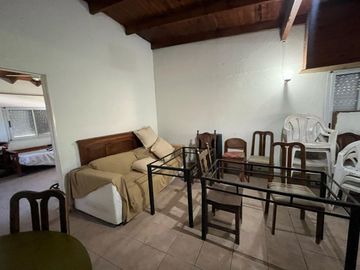 CASA QUINTA VENTA GONNET PILETA TERRENO APTO BANCO
