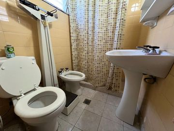 CASA QUINTA VENTA GONNET PILETA TERRENO APTO BANCO