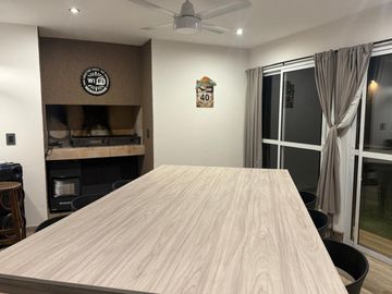 Casa en Terruño de Araoz 2 con SUM propio