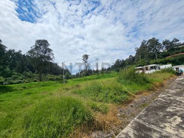 Se Vende Terreno dentro de urbanización
