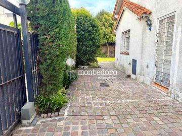 Casa PH en venta en Haedo Chico