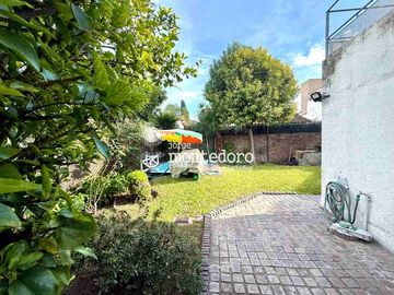 Casa PH en venta en Haedo Chico