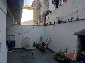 VENTA TRIPLEX 4 AMBIENTES VILLA LUZURIAGA COCHERA