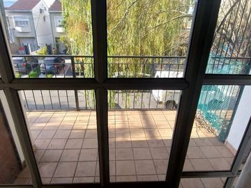 VENTA TRIPLEX 4 AMBIENTES VILLA LUZURIAGA COCHERA