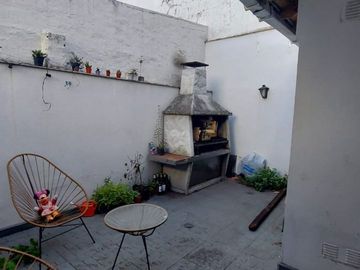 VENTA TRIPLEX 4 AMBIENTES VILLA LUZURIAGA COCHERA