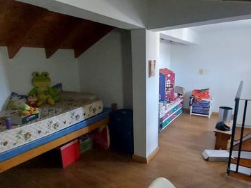 VENTA TRIPLEX 4 AMBIENTES VILLA LUZURIAGA COCHERA