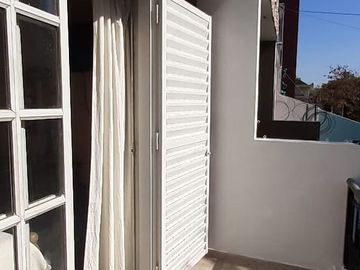 TRIPLEX EN VENTA - MORON CENTRO