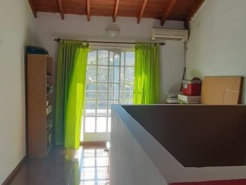 TRIPLEX EN VENTA - MORON CENTRO