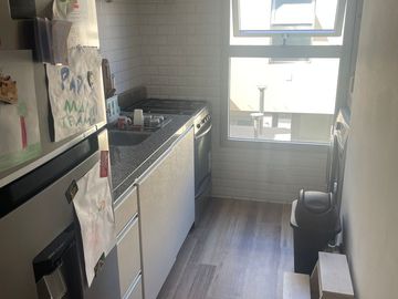 Excelente PH de 3 ambientes en duplex con patio, parrilla y cocheracubierta fija.