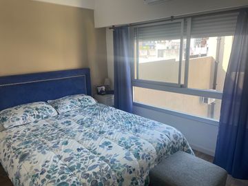 Excelente PH de 3 ambientes en duplex con patio, parrilla y cocheracubierta fija.