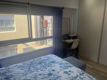 Excelente PH de 3 ambientes en duplex con patio, parrilla y cocheracubierta fija.