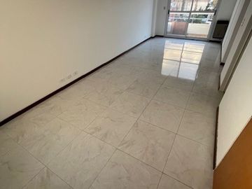 MONOAMBIENTE 5TO PISO CONTRAFRENTE CON BALCON - SANTOS LUGARES